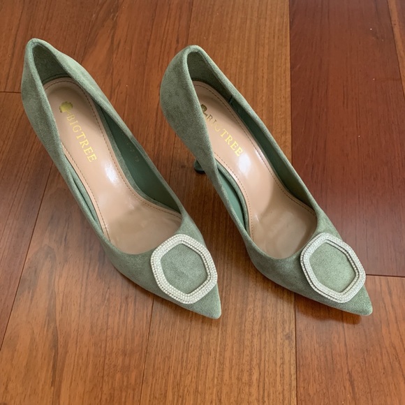 Big Tree brand heels - Picture 1 of 4